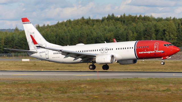 LN-DYR:Boeing 737-800:Norwegian Air Shuttle